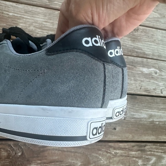 Adidas Men's Black and Gray Sneakers size 7 - Picture 4 of 8